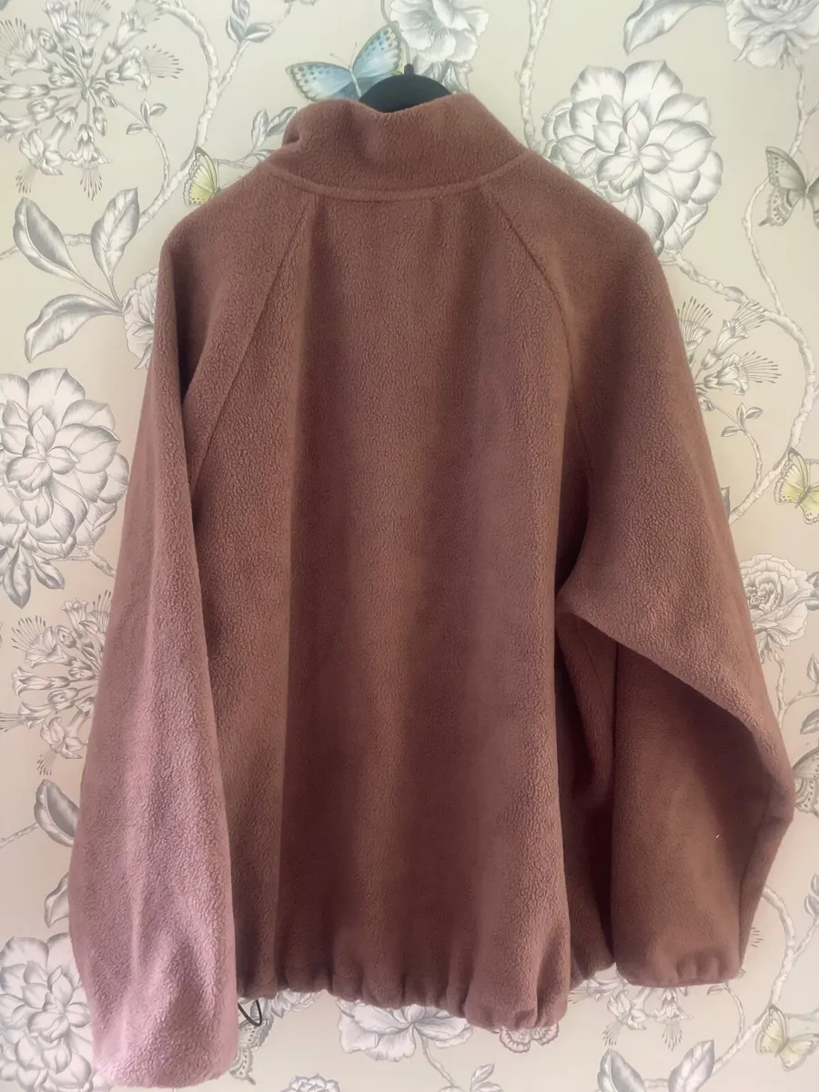 Women’s hoodie large - Image 3