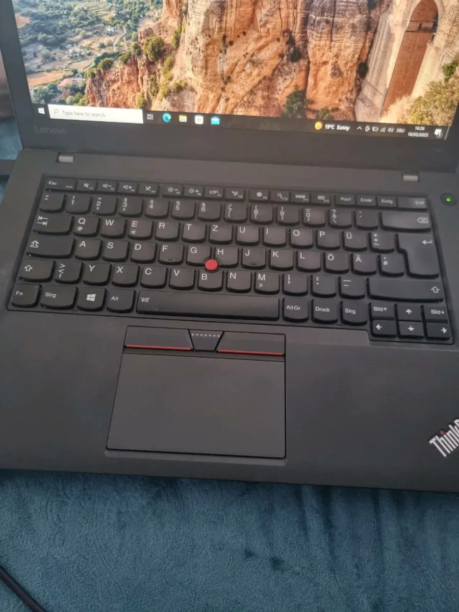 Lenovo Thinkpad - Image 2