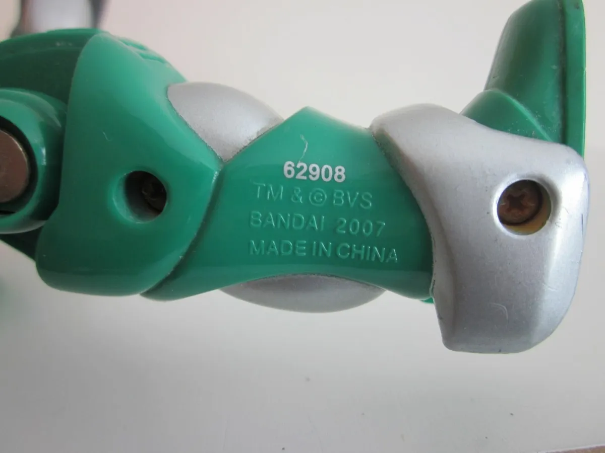 2007 BANDAI POWER RANGERS JUNGLE FURY GREEN RANGER - Image 3