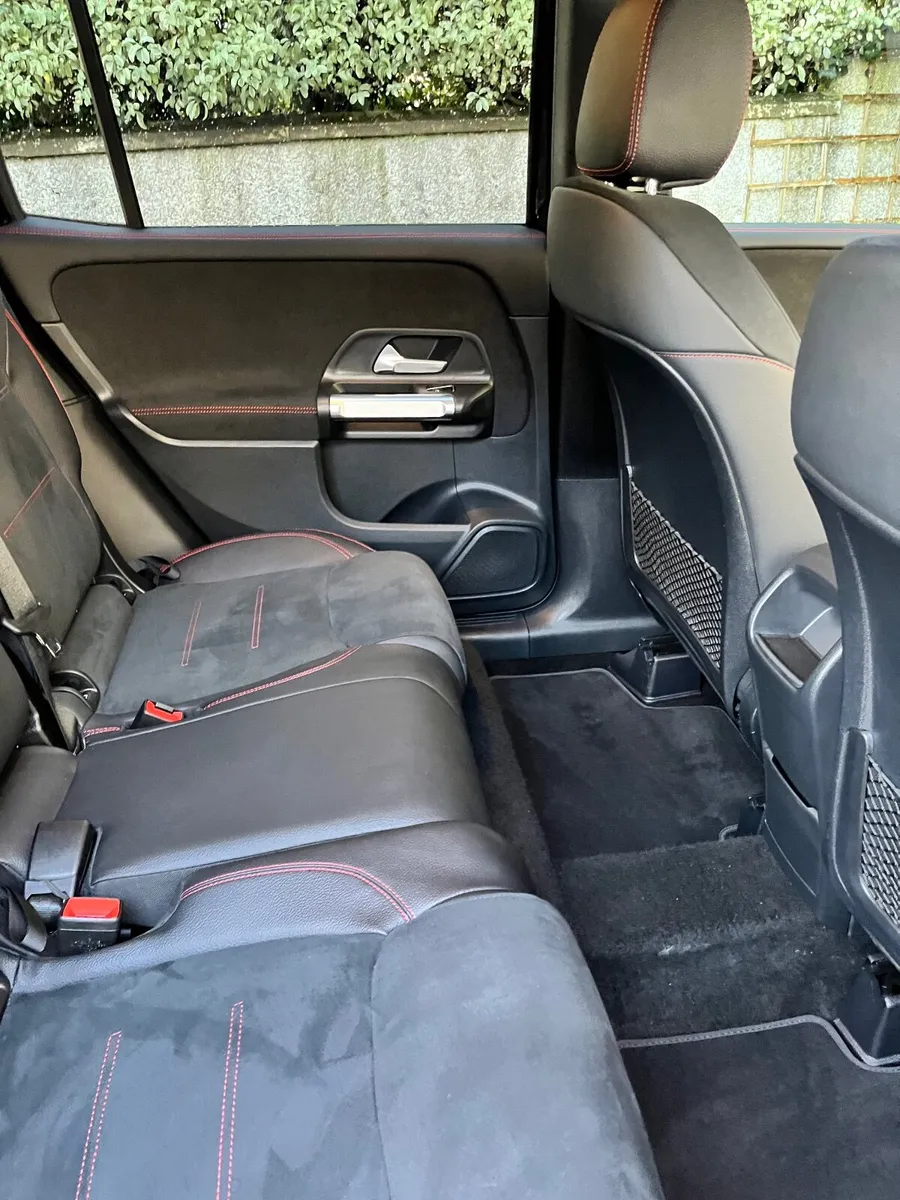 Mercedes-Benz GLB 2023 - Image 4
