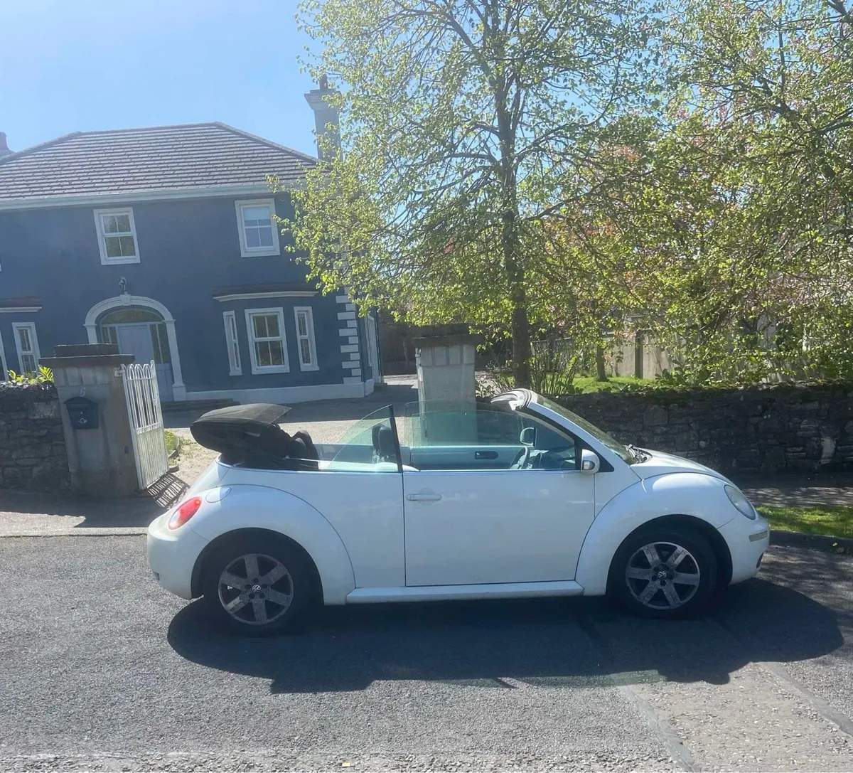 2008 VW BEETLE 1.4 Petrol Convertible - Image 3