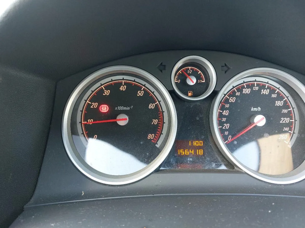 Opel astra 1.2 - Image 2