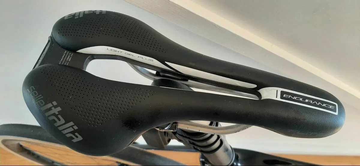 Selle Italia Flight Boost Endurance S3 250mm x 135 - Image 1