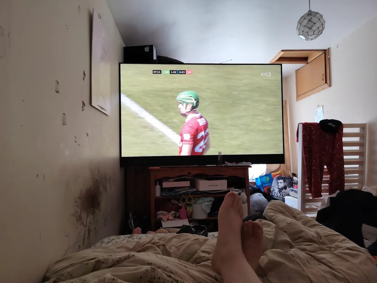 65" Sky glass TV - Image 2