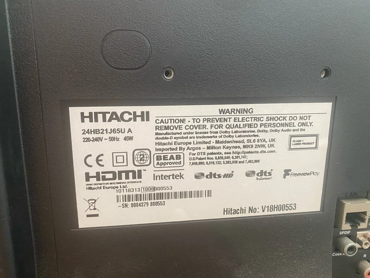 Hitachi 24 Inch HD Smart TV/DVD Combi - Image 3