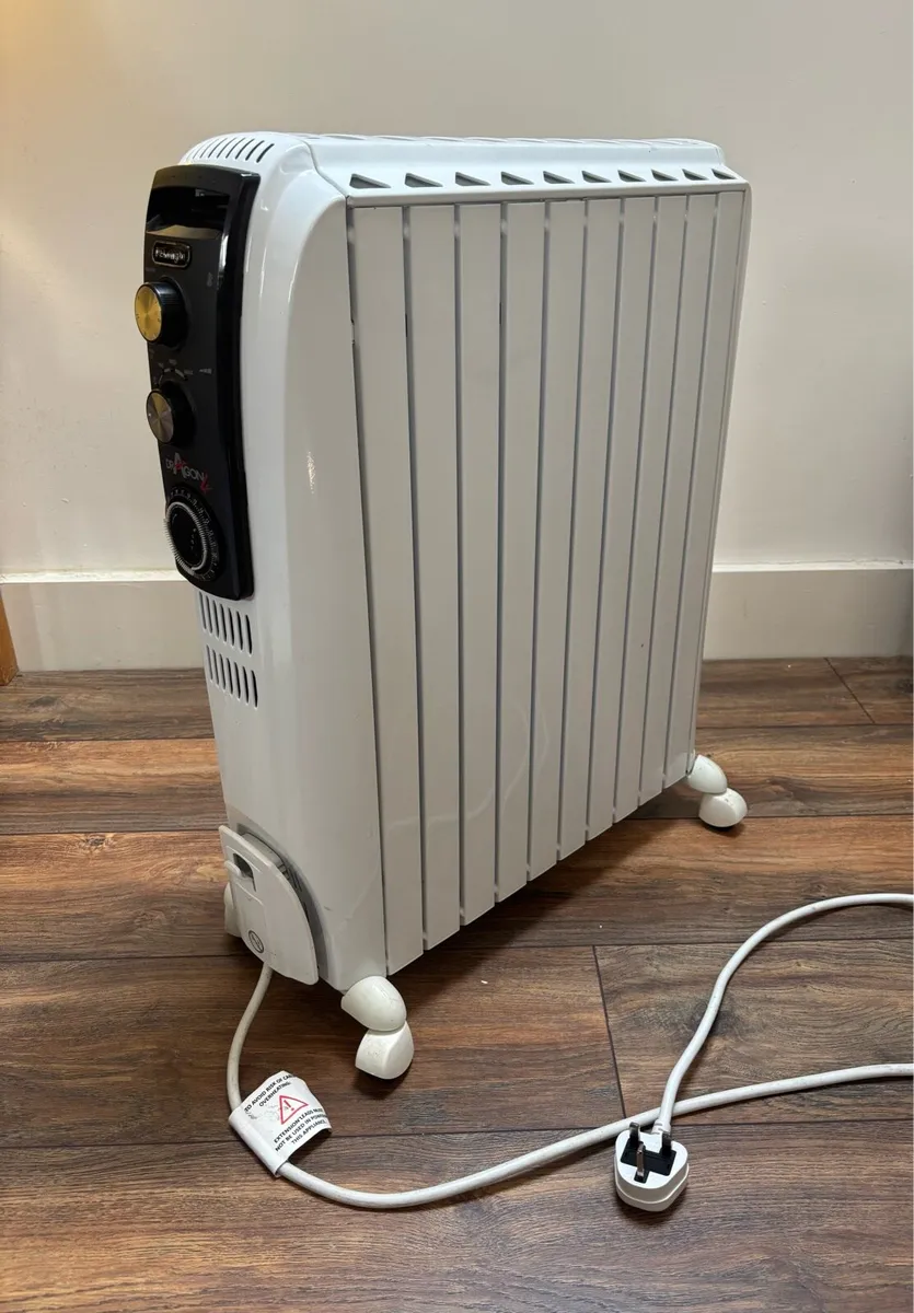 De'Longhi 2.3kW Oil Filled Radiator - Image 1