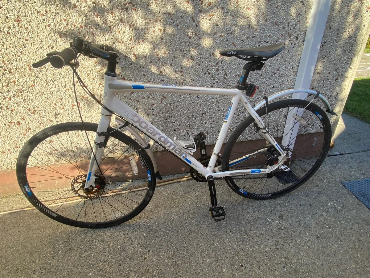 Boardman 3xB hybrid Triple Buted light bicycle. - Image 1