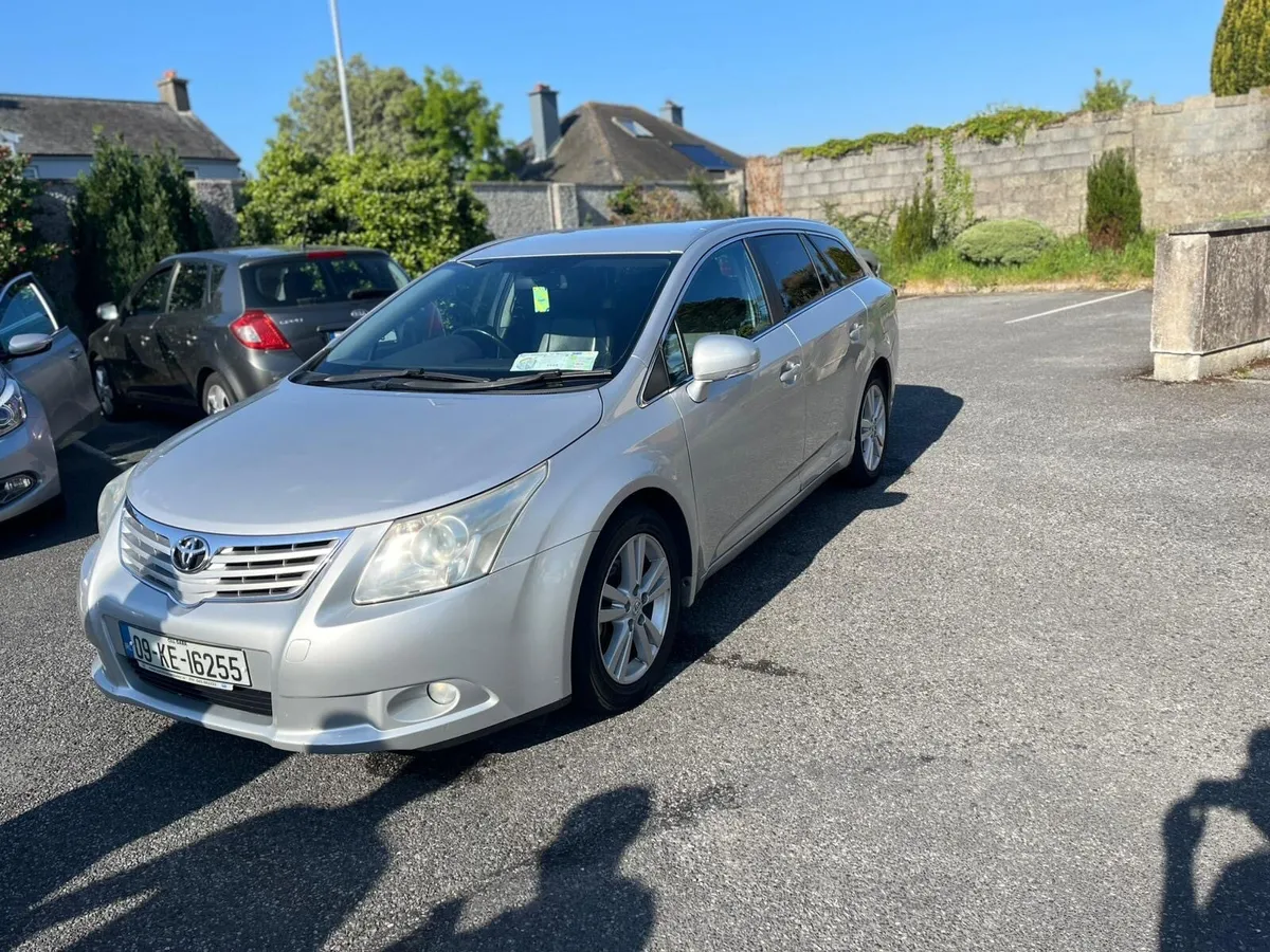 Toyota Avensis T4 2.0D 2009 Estate - Image 1