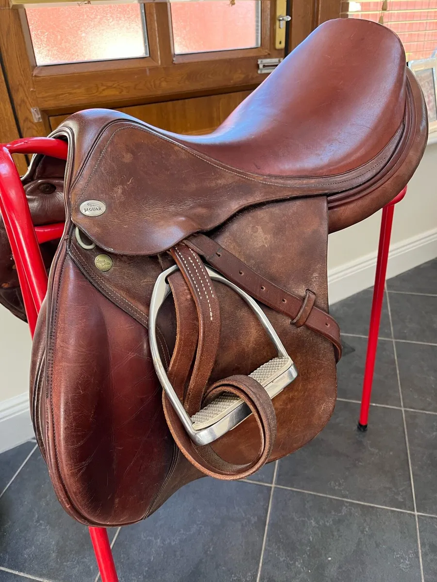 Jaguar saddle - Image 1