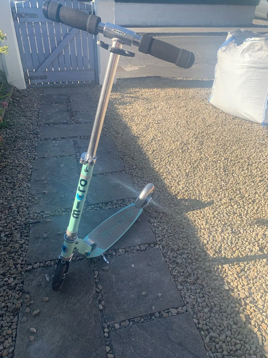 Scooter - Image 1