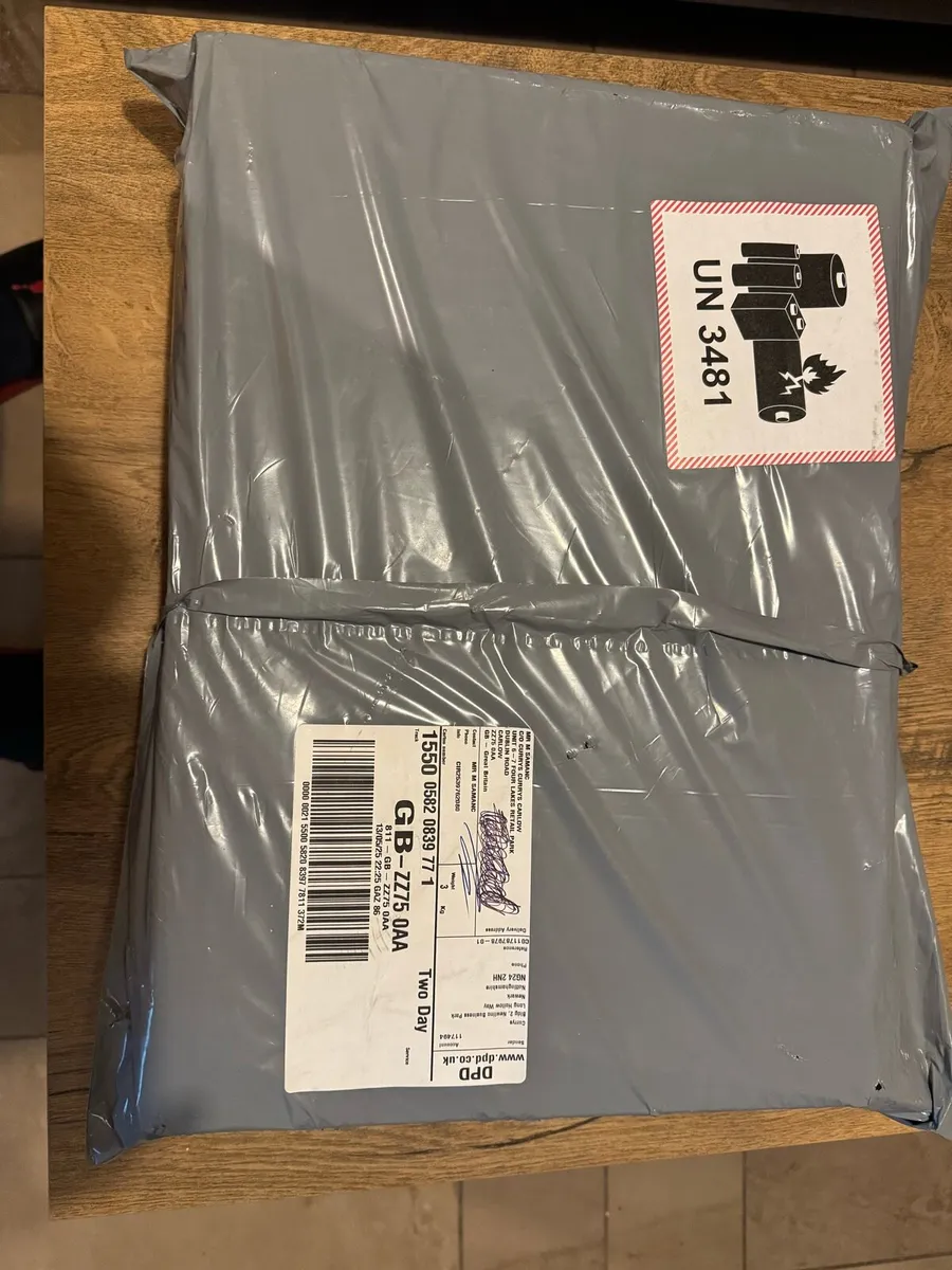 MSI Prestige 14 AI Evo 14" Laptop - Brand New - Image 1