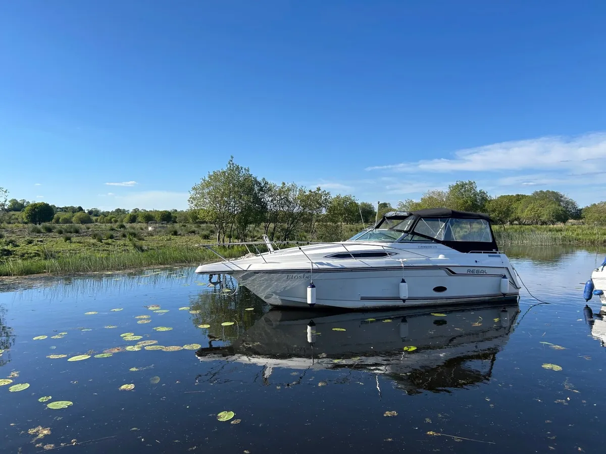 Regal commodore 29 - Image 1