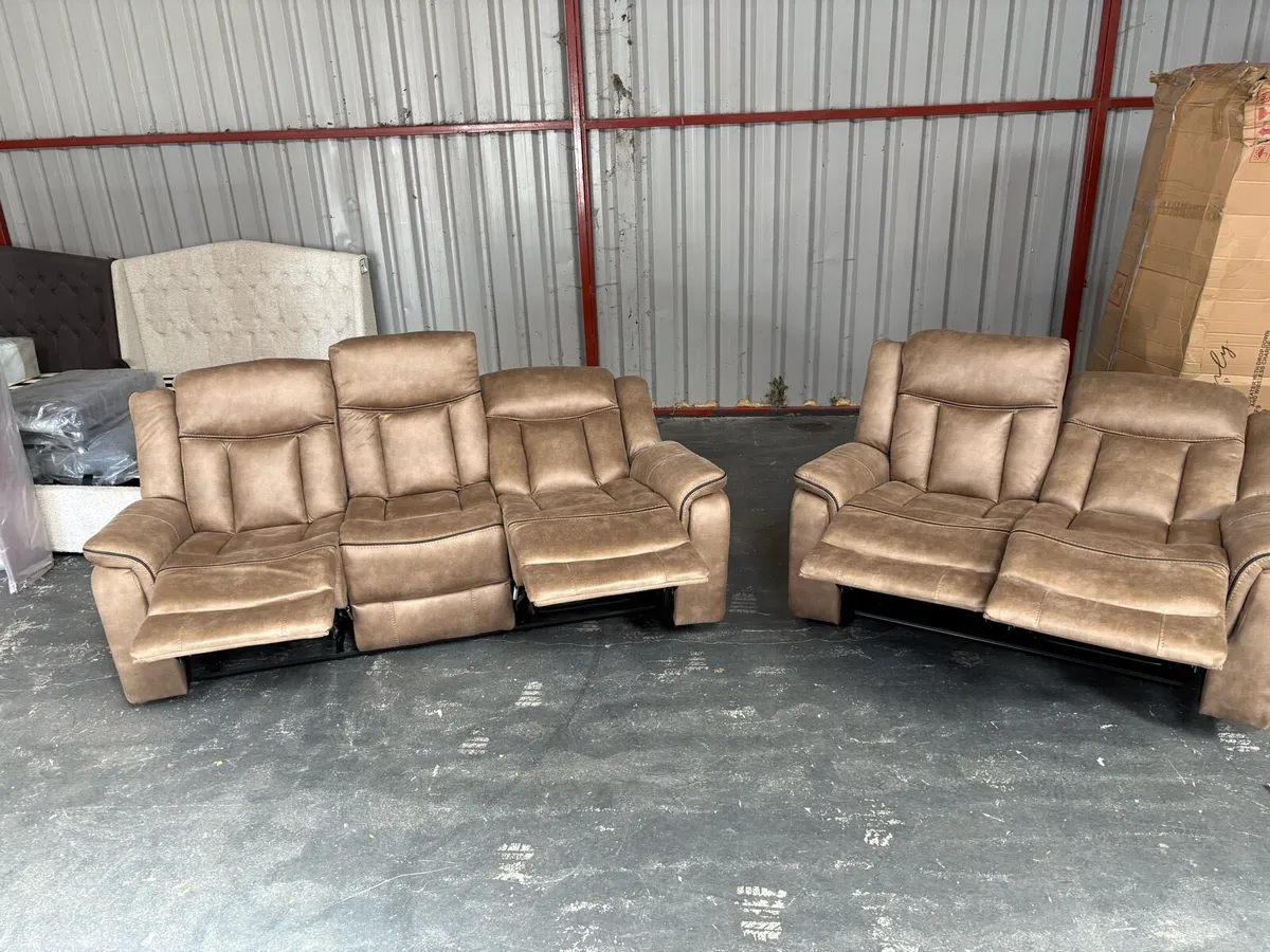 New sofas all recliner - Image 2