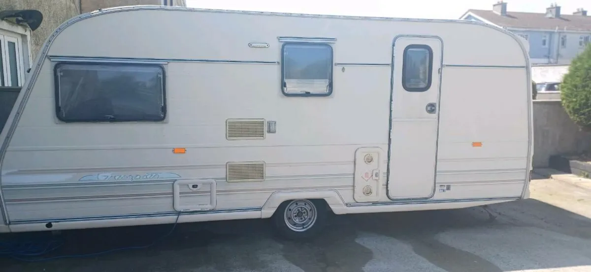 Caravan - Image 1