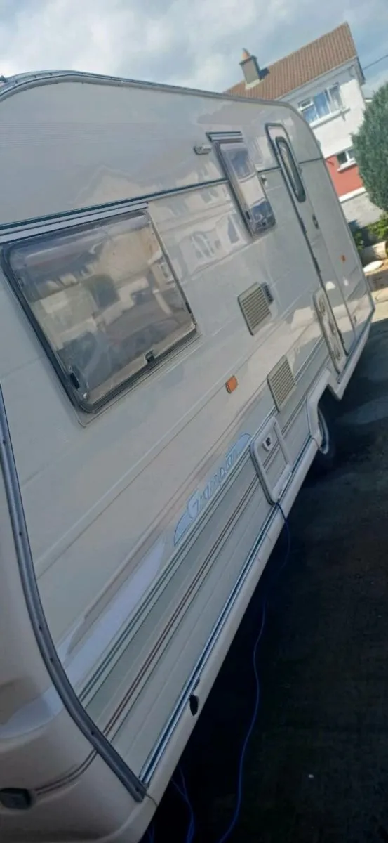 Caravan - Image 4