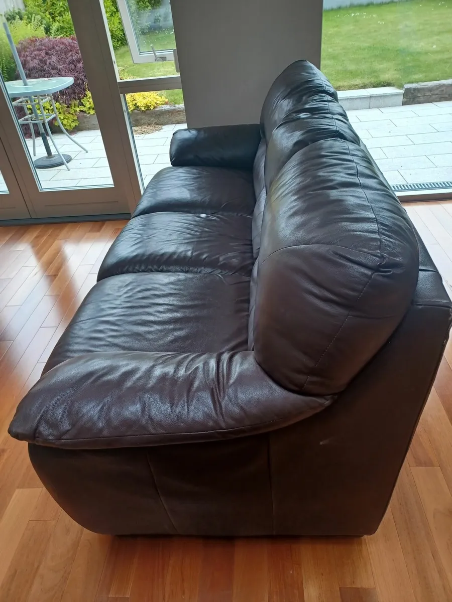 Couch - Image 2