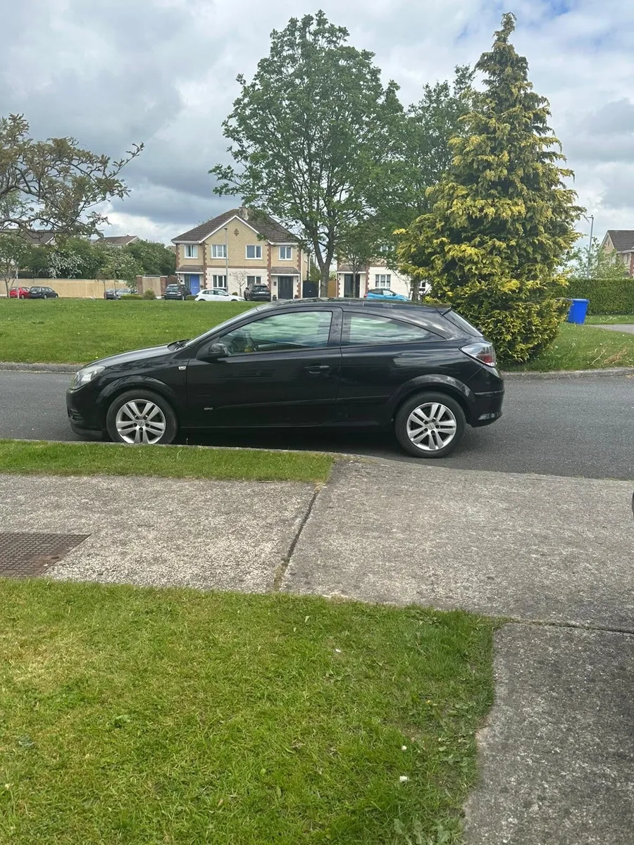 Opel Astra 2007 - Image 2