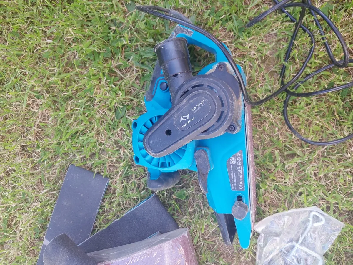 Belt sander - Image 1