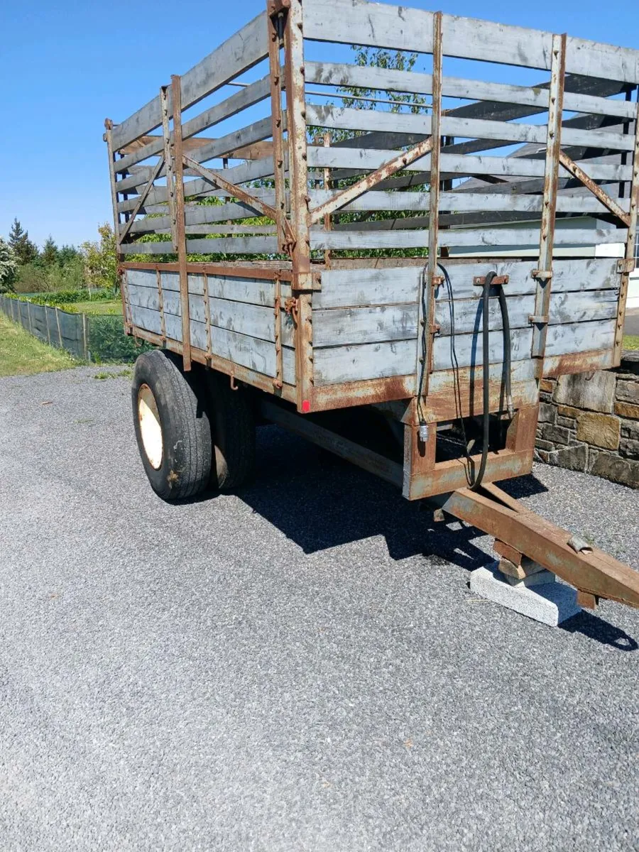 10 x6 tipping trailer - Image 1