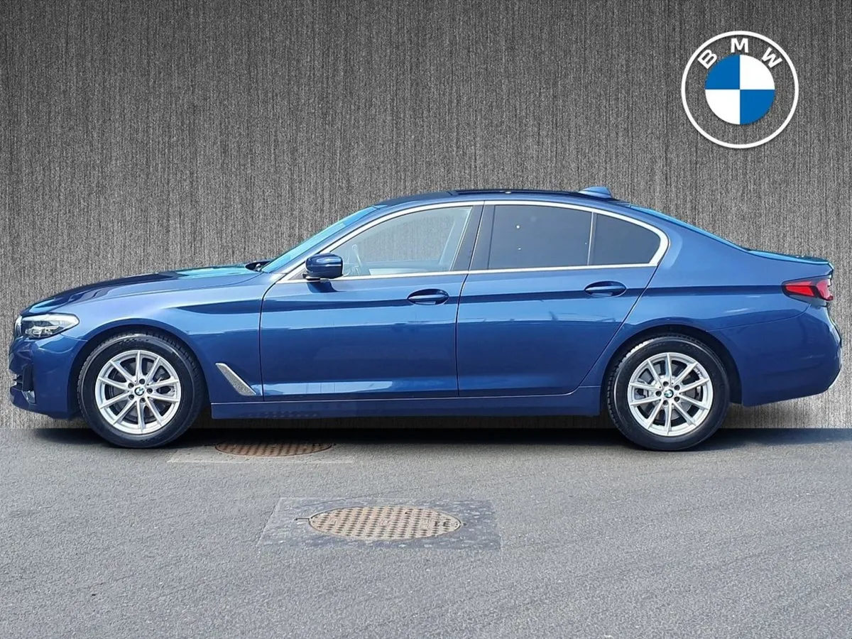 BMW 5 Series 520d SE Saloon - Image 4
