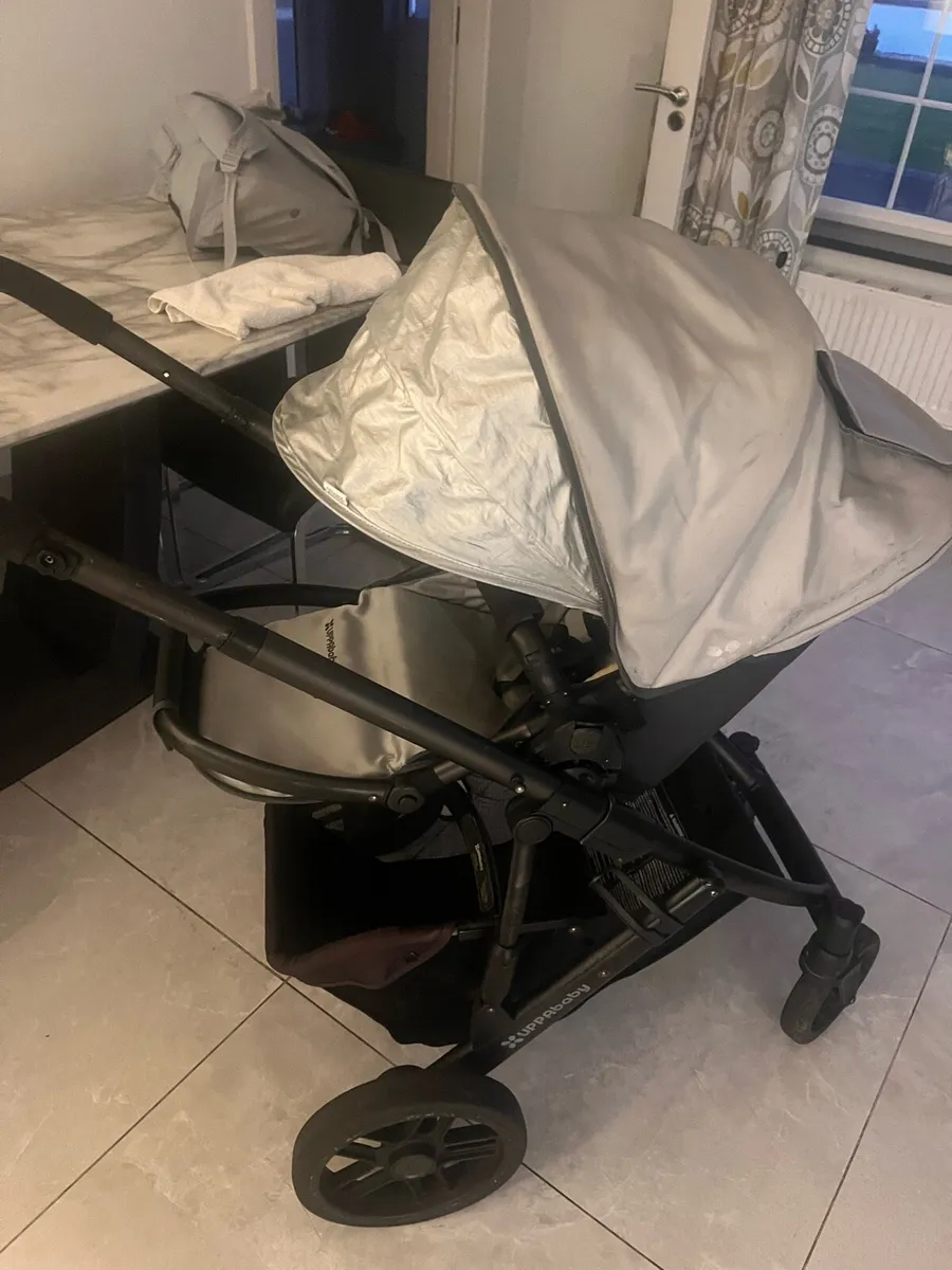 Uppababy Vista Pram - Image 4