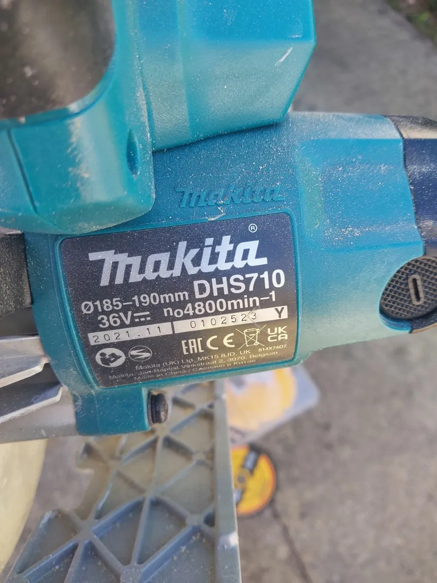 Makita DHS710 cordless circular saw - Image 2