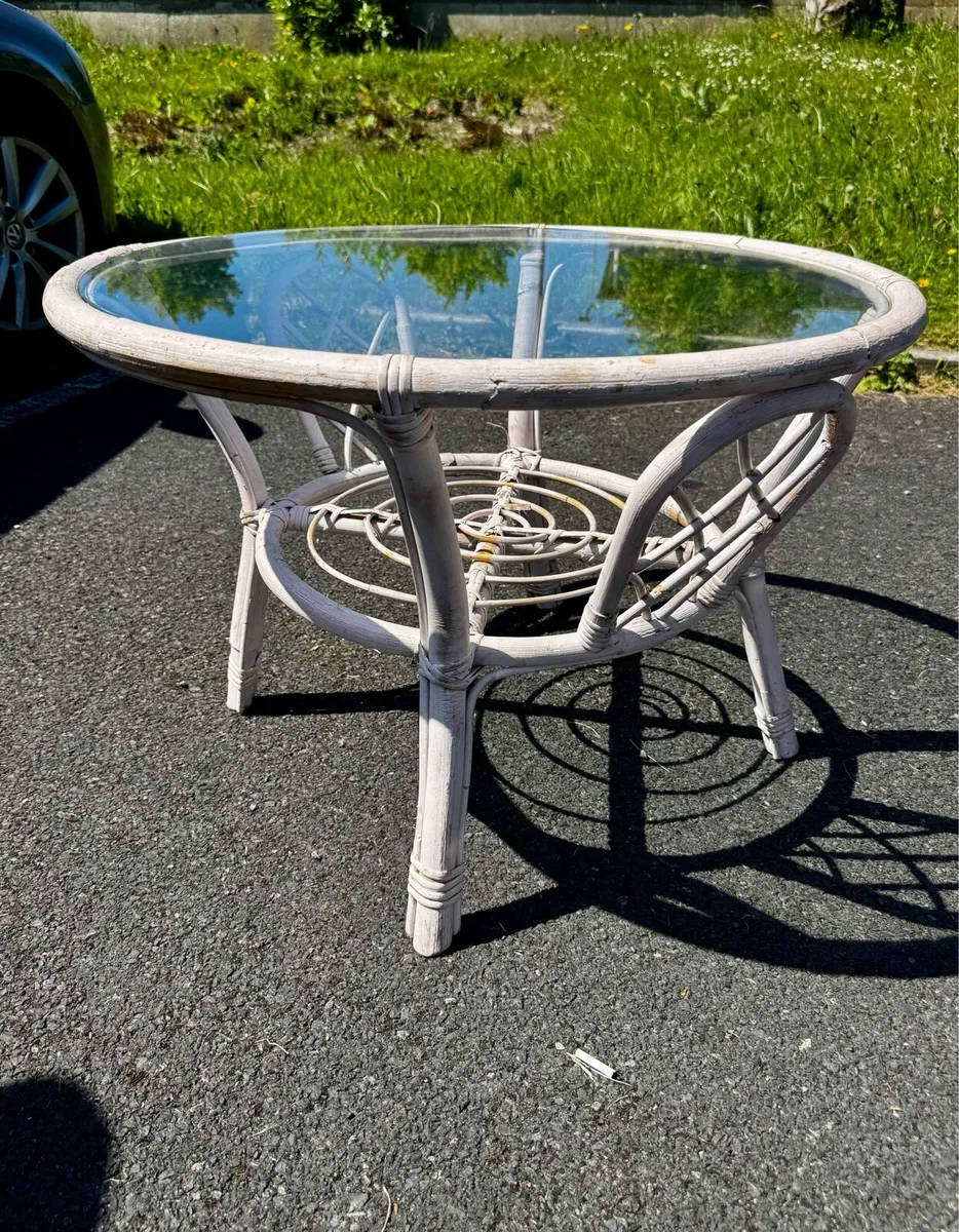 Rattan table - Image 2