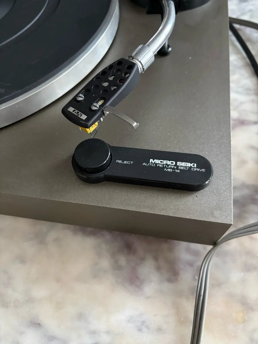 Micro Seiki MB-14 Manual Belt Drive Turntable - Image 3