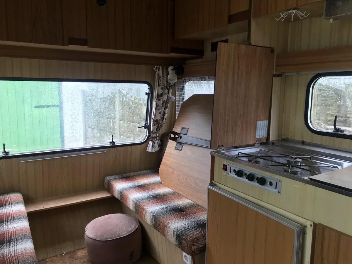 Vintage  caravan - Image 2
