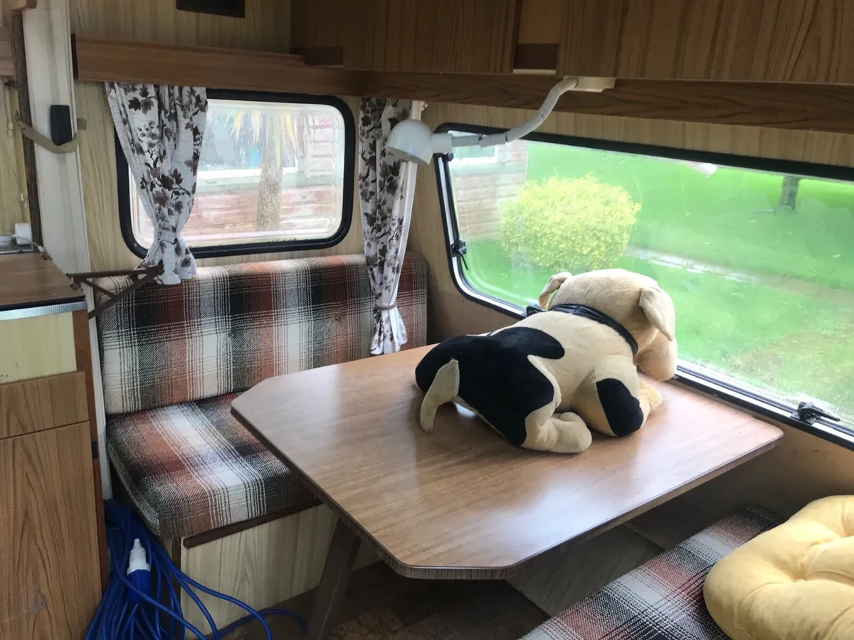 Vintage  caravan - Image 3