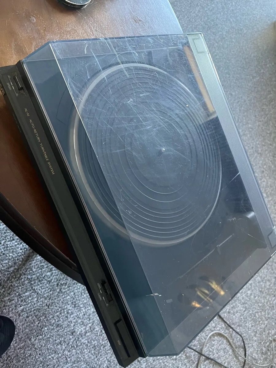 JVC turntable - Image 2