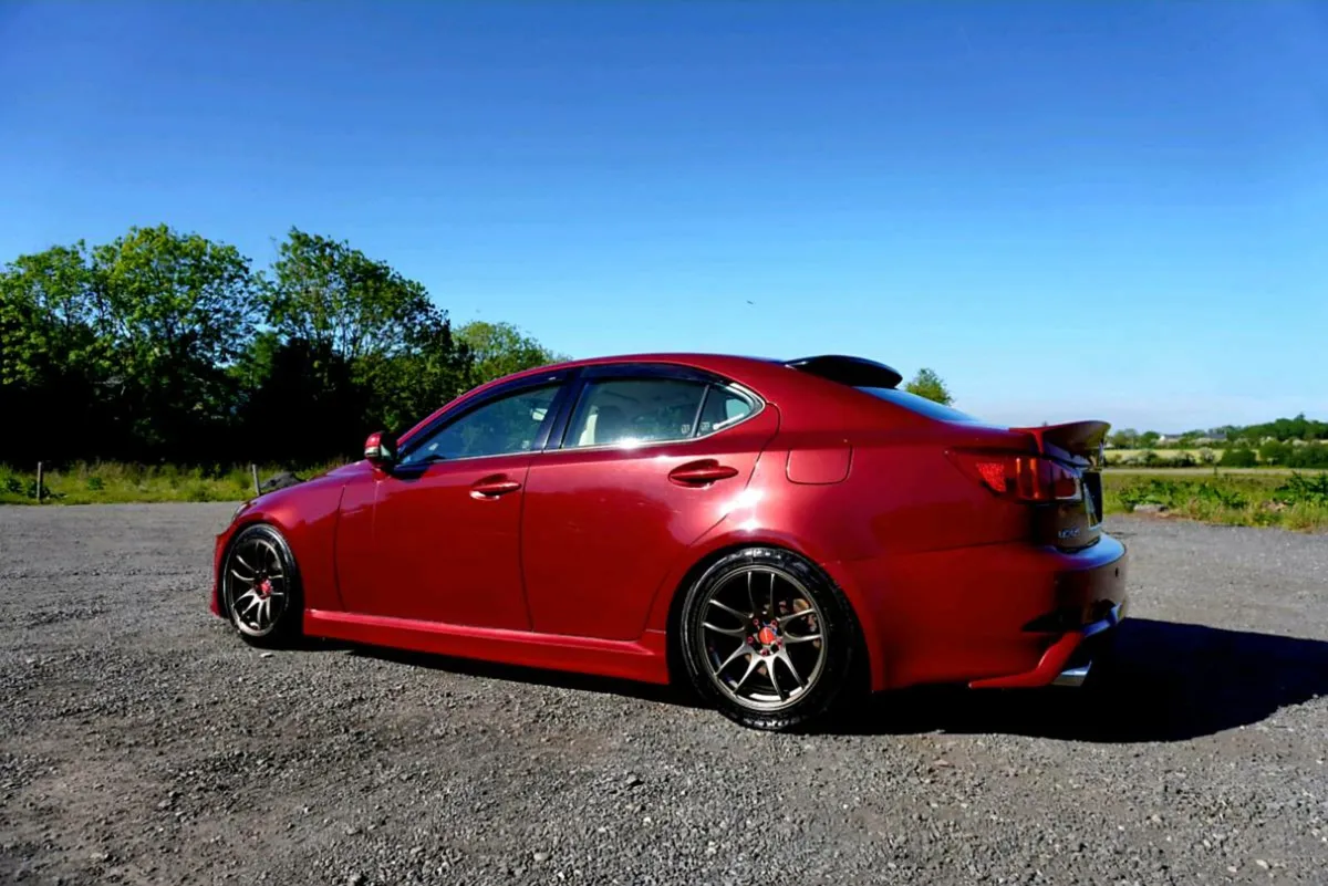 2010 Lexus IS220D - Image 2