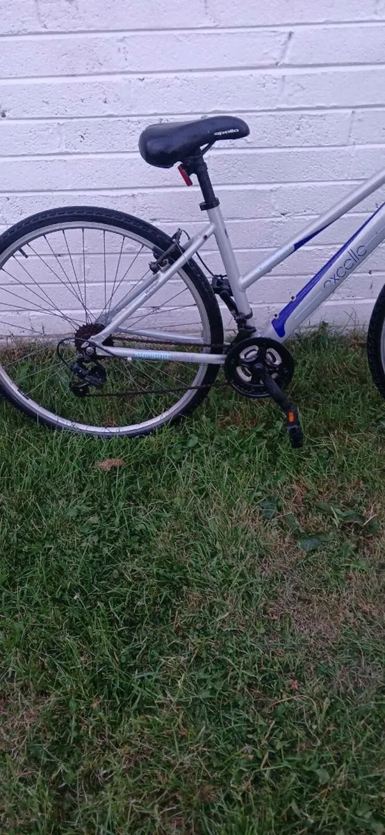 Apollo excelle 27.5 inch bike - Image 4