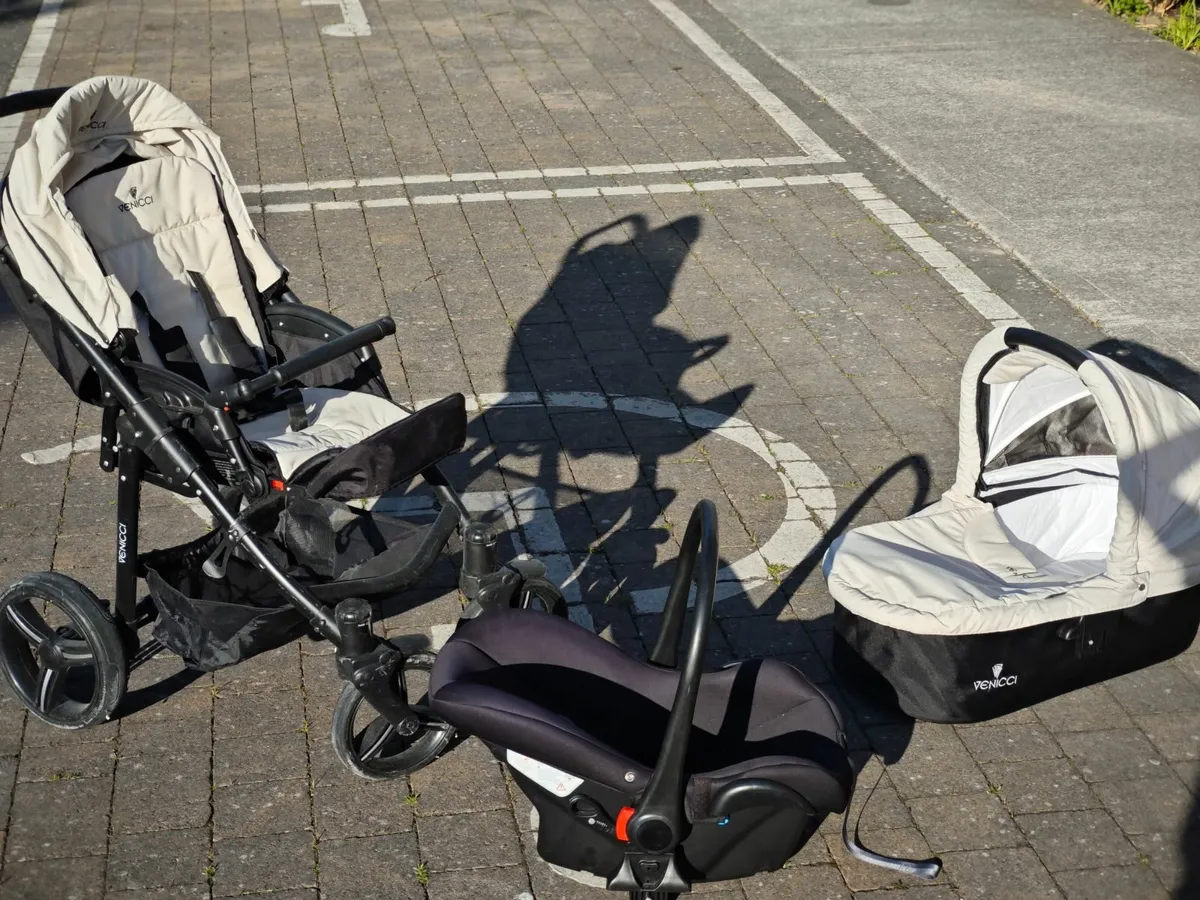 Venicci buggy 3 in 1 - Image 1