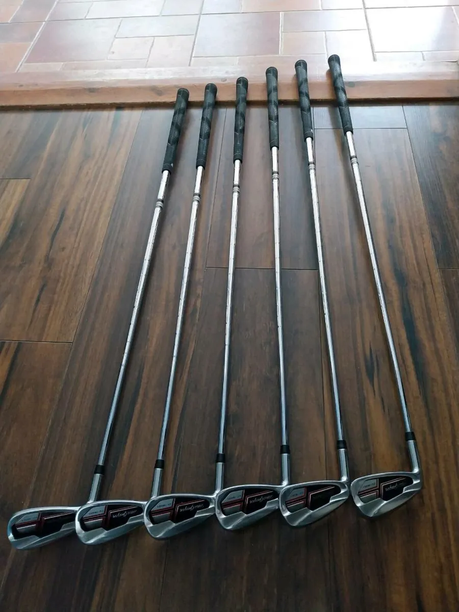 Left-Handed MacGregor CC-1900X Iron (6–9, PW, SW) - Image 2
