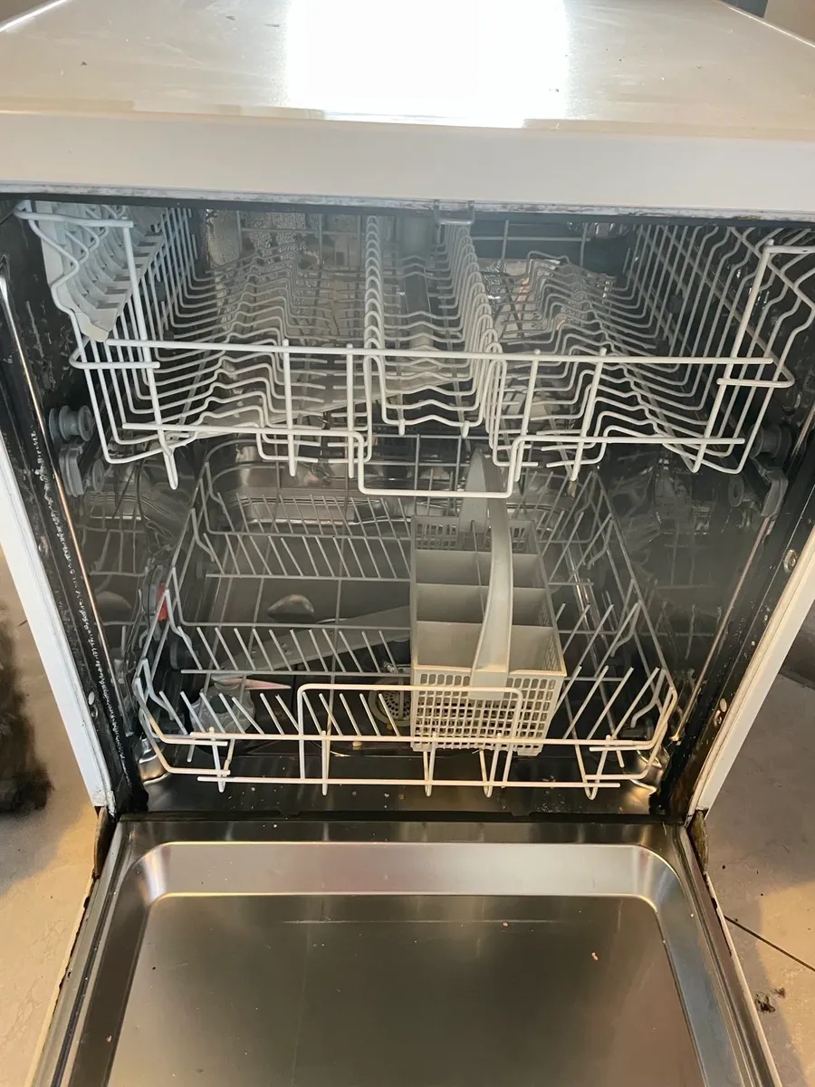 Dishwasher - Image 4