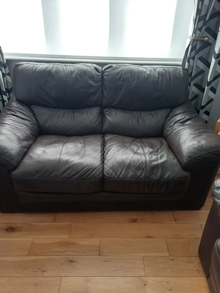 2 x Brown Leather 2 Seater Sofas - Image 1