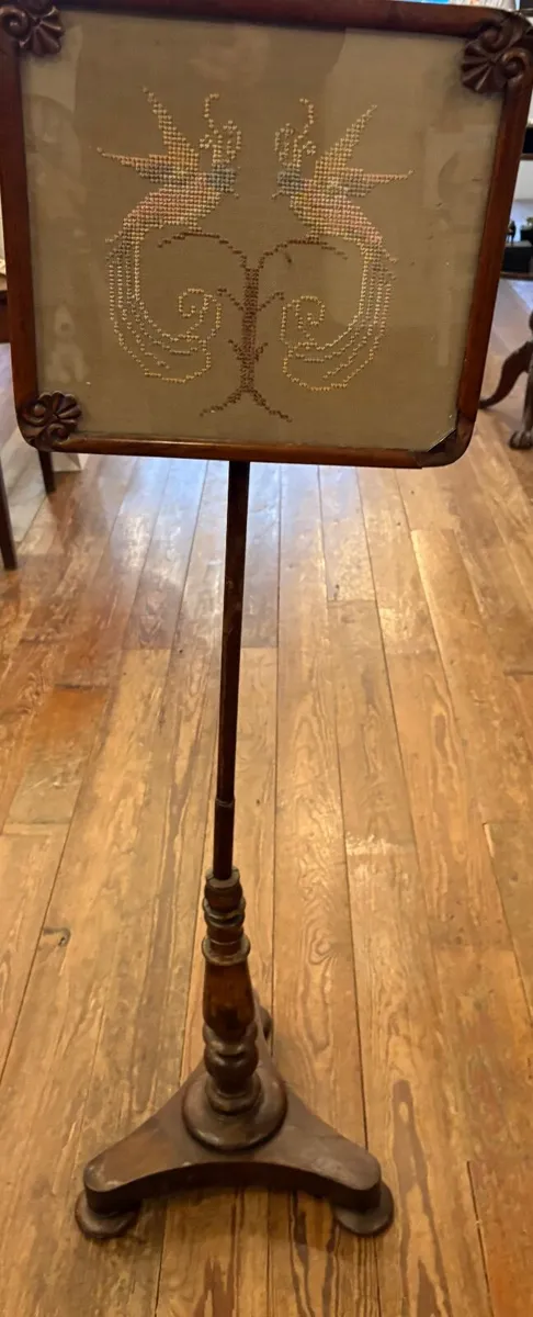 Antique fire screen - Image 2