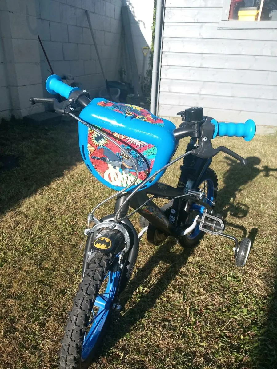Kids batman bicycle - Image 1