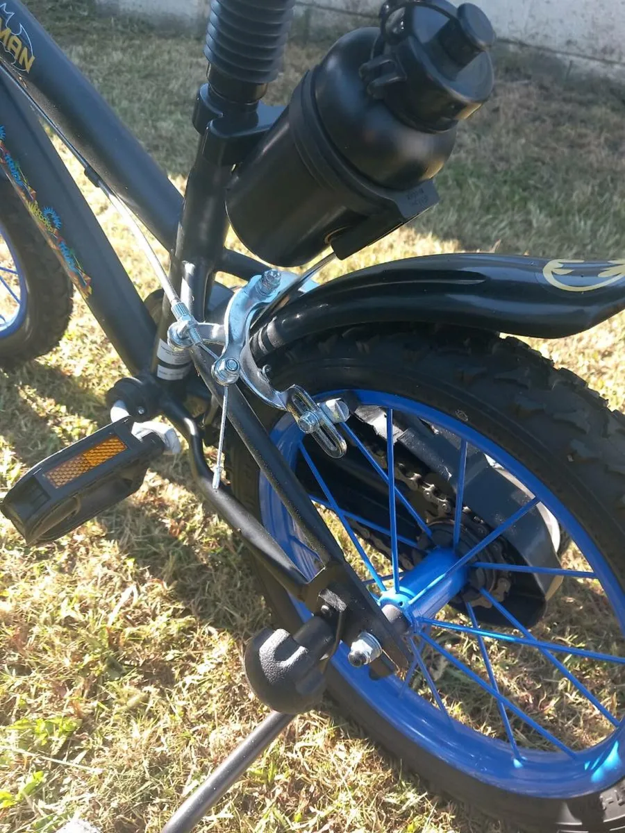 Kids batman bicycle - Image 3