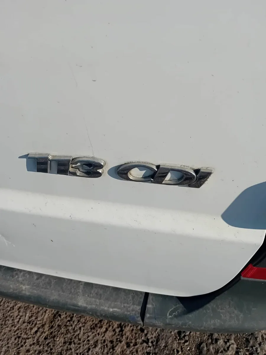 Mercedes-Benz Vito 2014 - Image 2