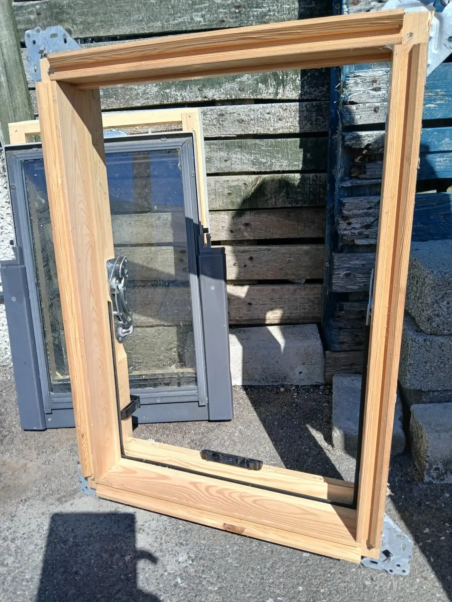 Velux roof window - Image 2
