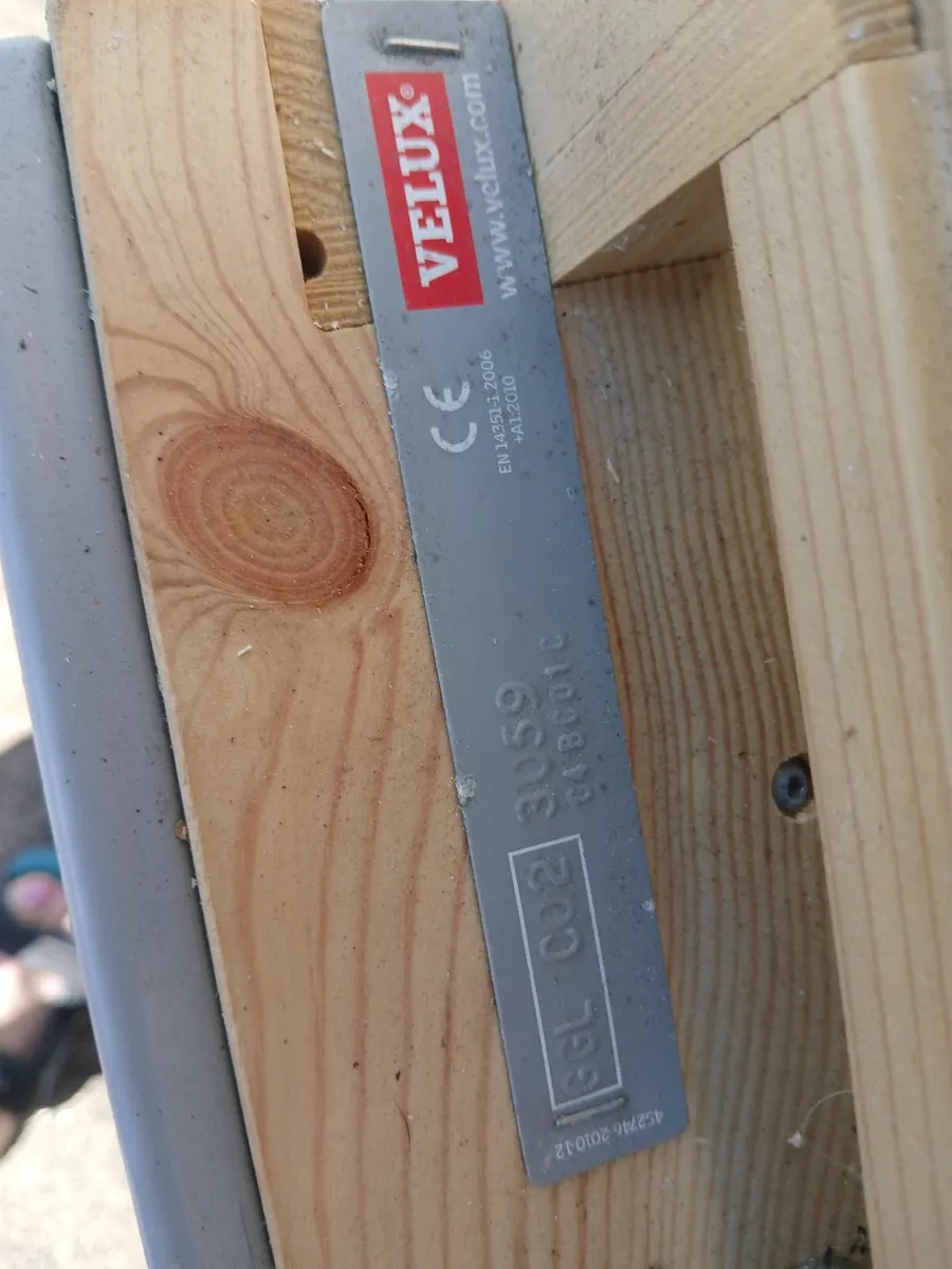 Velux roof window - Image 3
