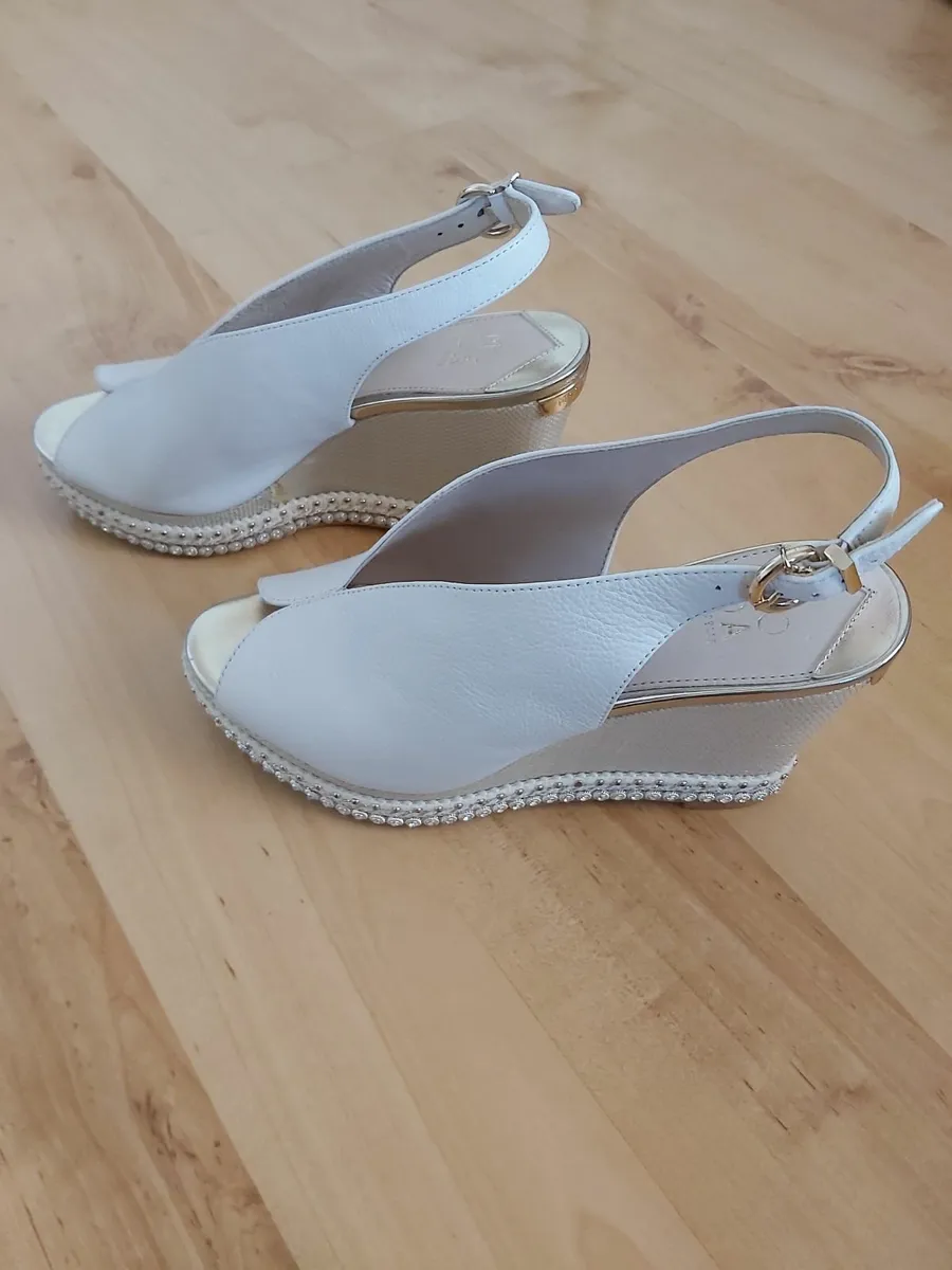 Moda in Pella embellished wedges - Image 4
