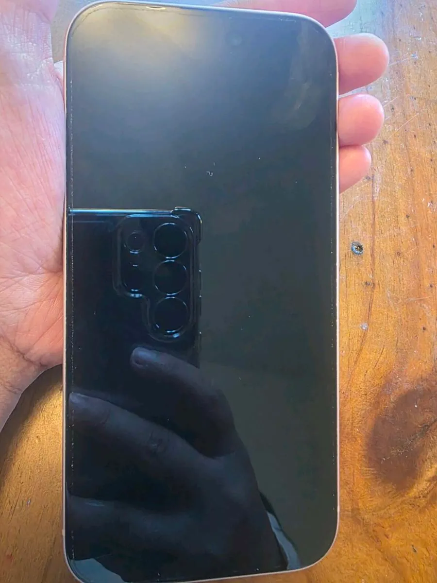 I phone 15  128GB - Image 3