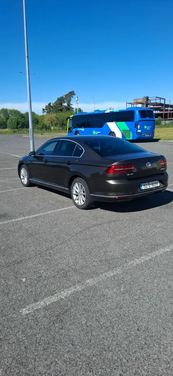 Volkswagen Passat 2015 - Image 3