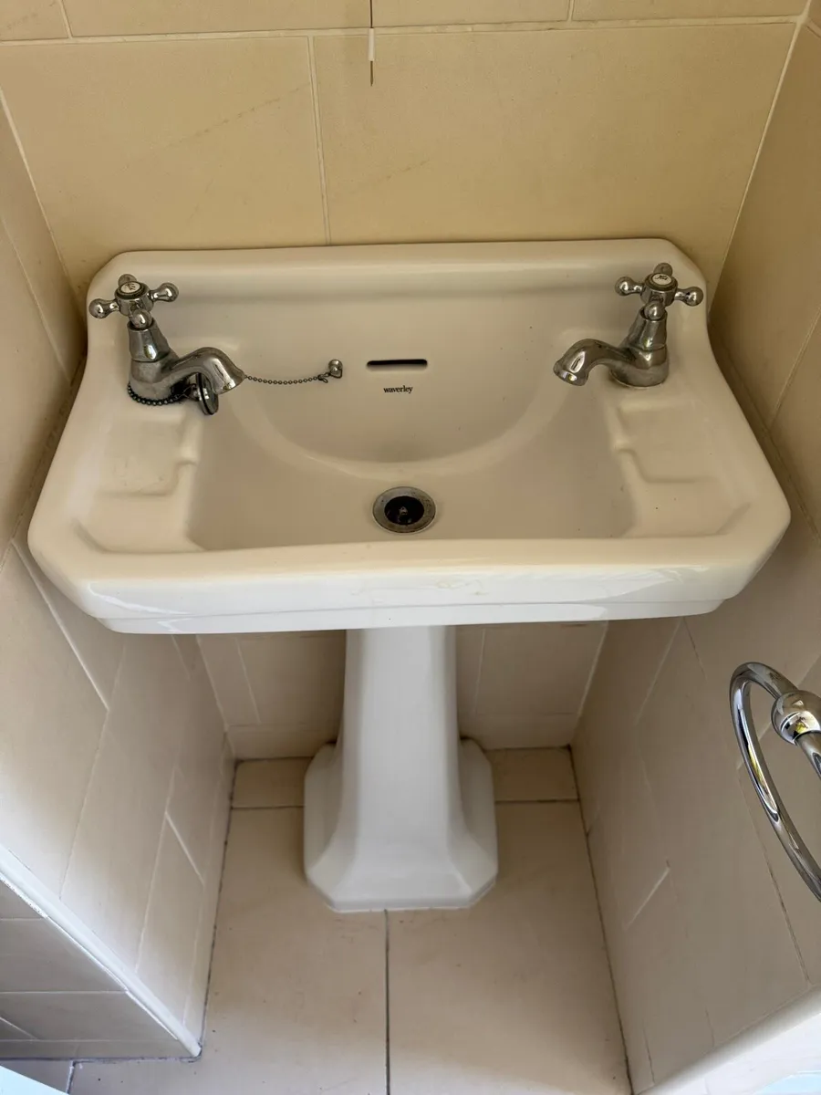 Waverley Sinks - Image 1