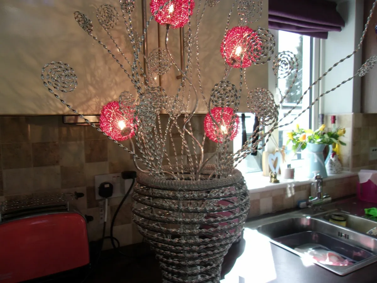TABLE  LAMPS  ELECTRIC  ALL AS  NEW - Image 3