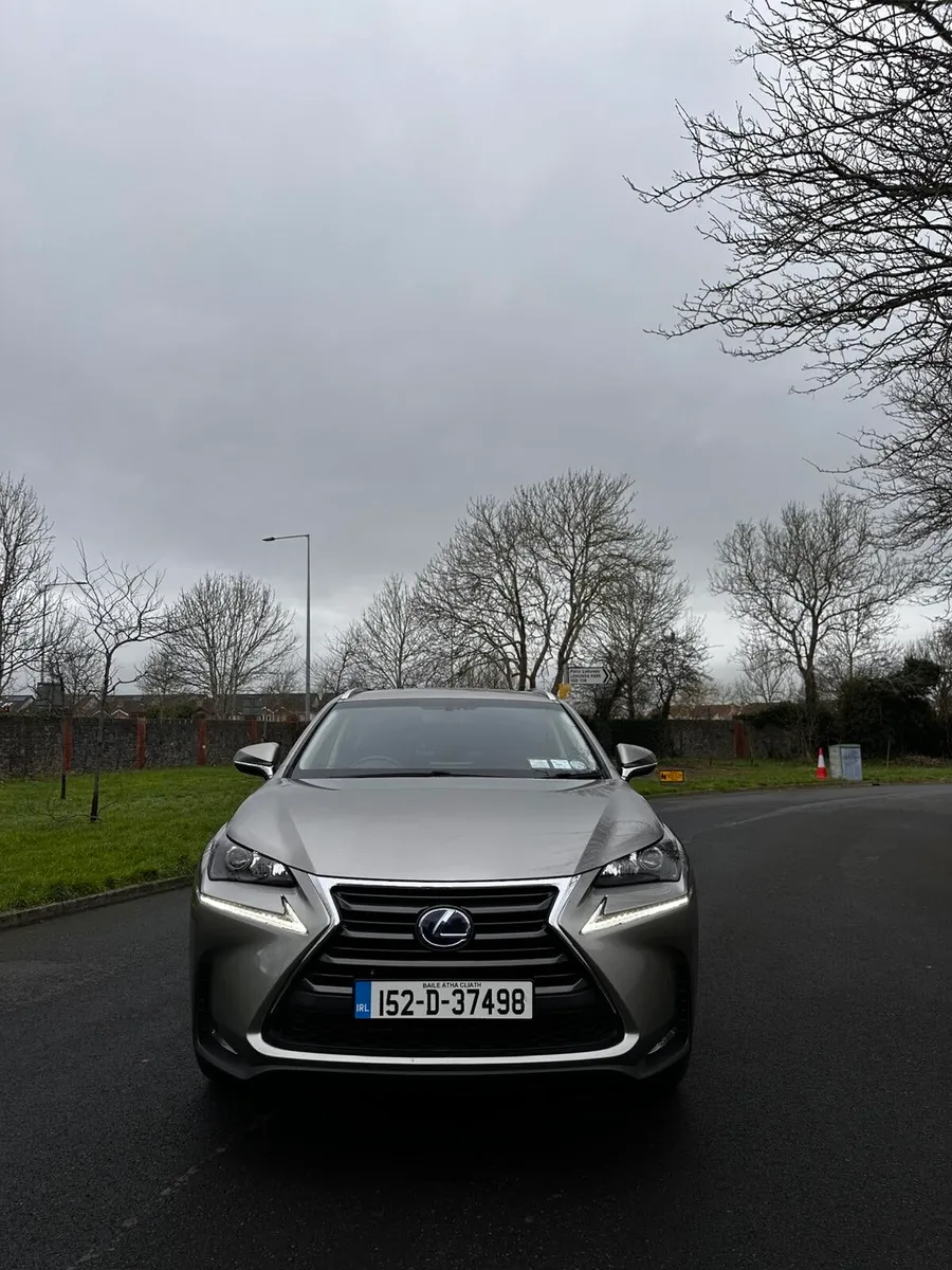 lexus - Image 1