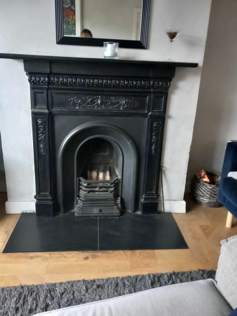 Beautiful black cast iron fireplace surround / gra - Image 3